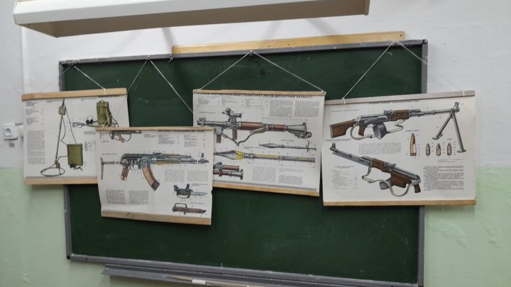 Соревнования по разборке-сборке автомата Калашникова