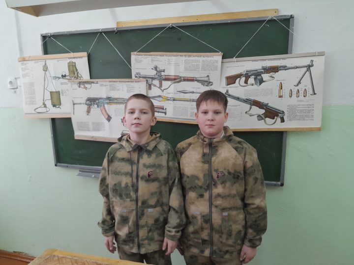 Соревнования по разборке-сборке автомата Калашникова